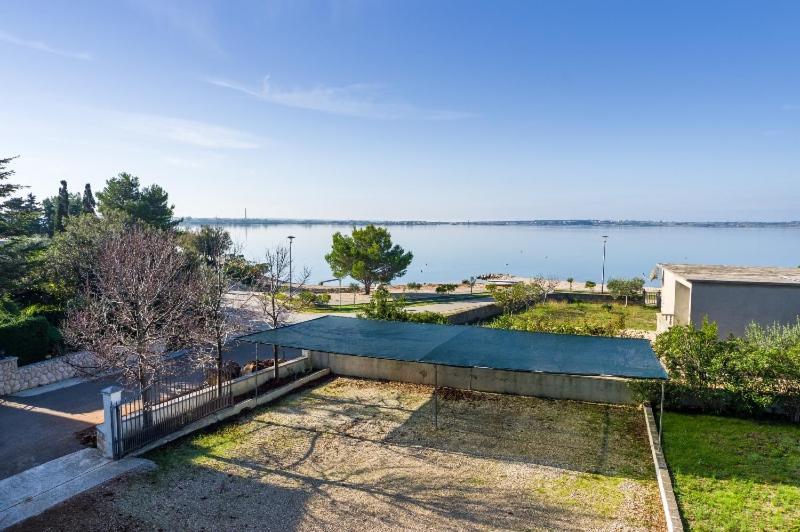 Apartment Nin - Vrsi At The Beach Exterior photo