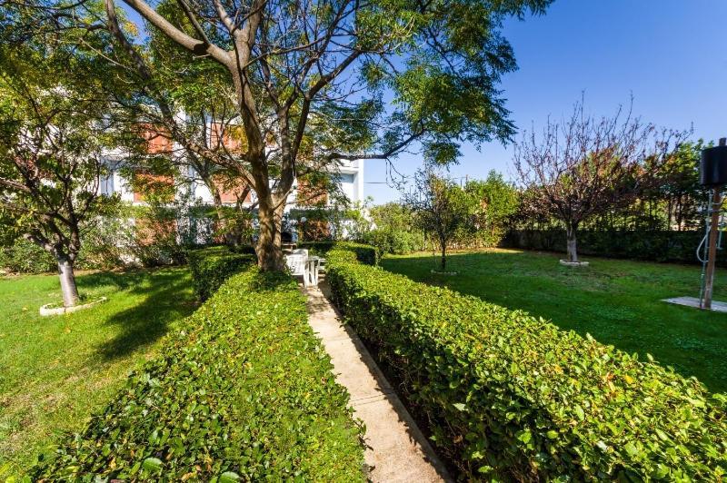 Apartment Nin - Vrsi At The Beach Exterior photo