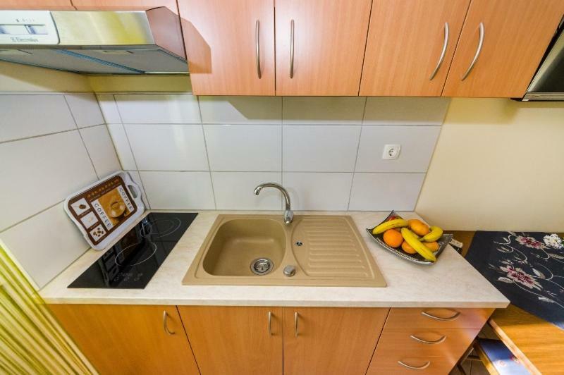 Apartment Nin - Vrsi At The Beach Exterior photo